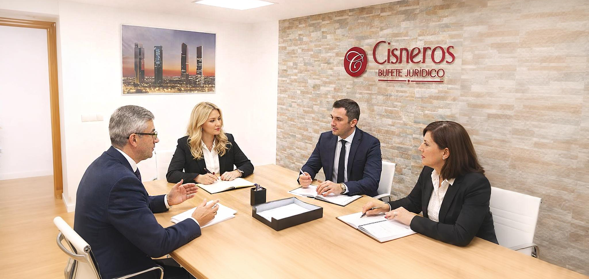 Equipo Cisneros Bufete